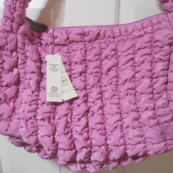 NEW NO BOUNDARIES OVERSIZED HOBO STYLE BAG SHOULDER PURSE ROSY LILAC QUILTED π - Picture 2 of 9